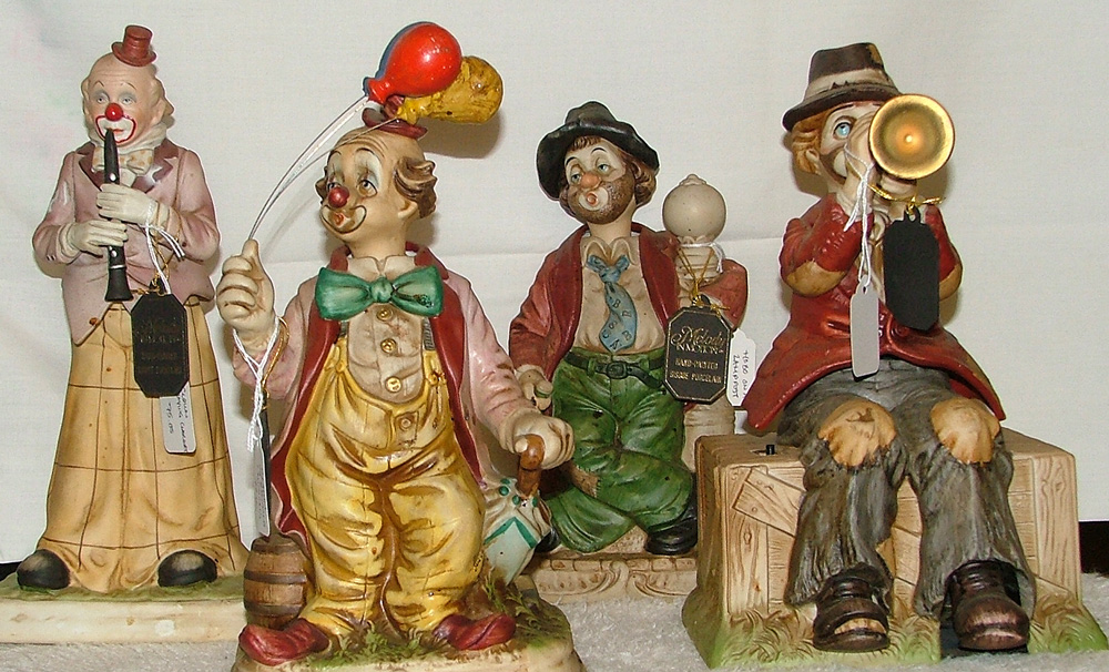 beautiful hand-painted clown figurines by Waco now at Bahoukas