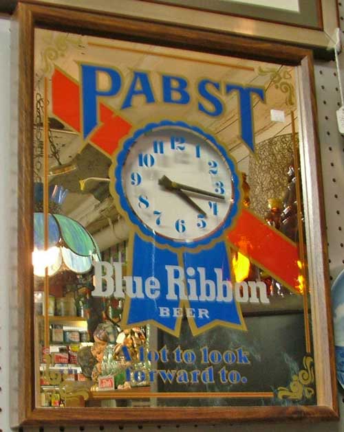 Pabst clock-mirror collectible at Bahoukas Beer MuZeum in Havre de Grace