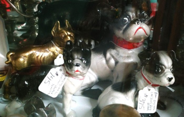 cast iron dogs - vintage - Bahoukas in Havre de Grace