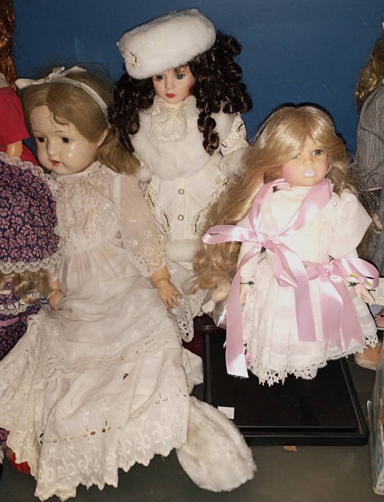 dolls-bahoukas-09