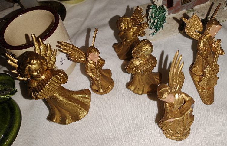 small-13-tiny-angels