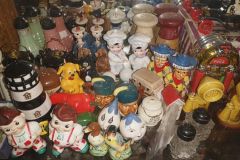 small-15-hundreds-of-salt-and-pepper-shakers