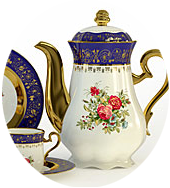 photo of teapot with roses on it