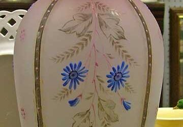 1800s Victorian Vase