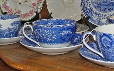 SPODE Jumbo Cups w/Saucers