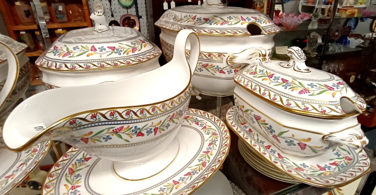 Spode serving pieces - Sheraton pattern,1800 at Bahoukas.com