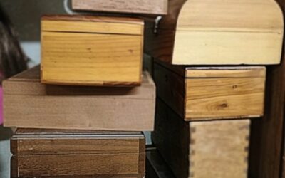Wooden Boxes of All Shapes and Sizes for Gift-giving and Crafts