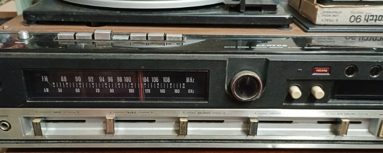 Close up of Lloyd's Stereo System - available at BAHOUKAS ANTIQUE MALL in Havre de Grace MD