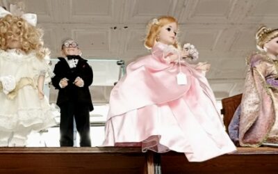 Holiday Deals – 30% off ALL Dolls