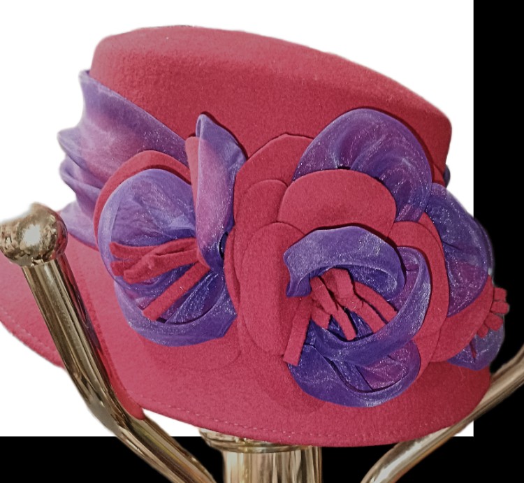 HOLIDAY DEALS: Wonderful Hat in shades of red and purple - 20% off through Christmas Eve 2025 at Bahoukas Antique Mall in Havre de Grace, MD